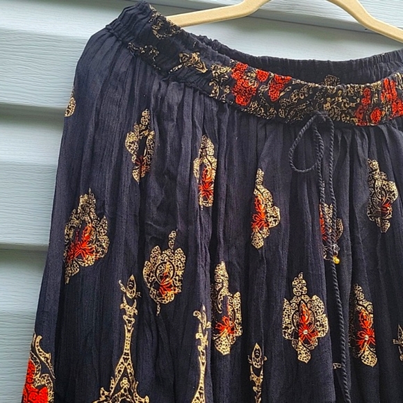 ROYAL PAISLEY WOMEN'S BKACK SKIRT NWT - Picture 3 of 10